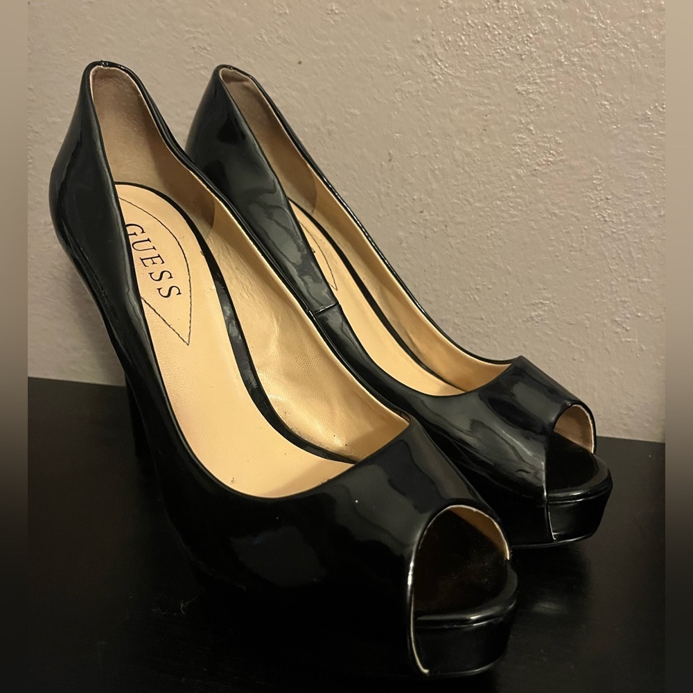 GUESS Shiny Black Open Toes Heels